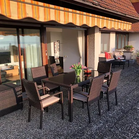 Apartment Ferienwohnung Bodenseeblick *